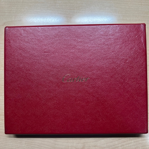 Cartier Red Box. - Picture 3 of 9
